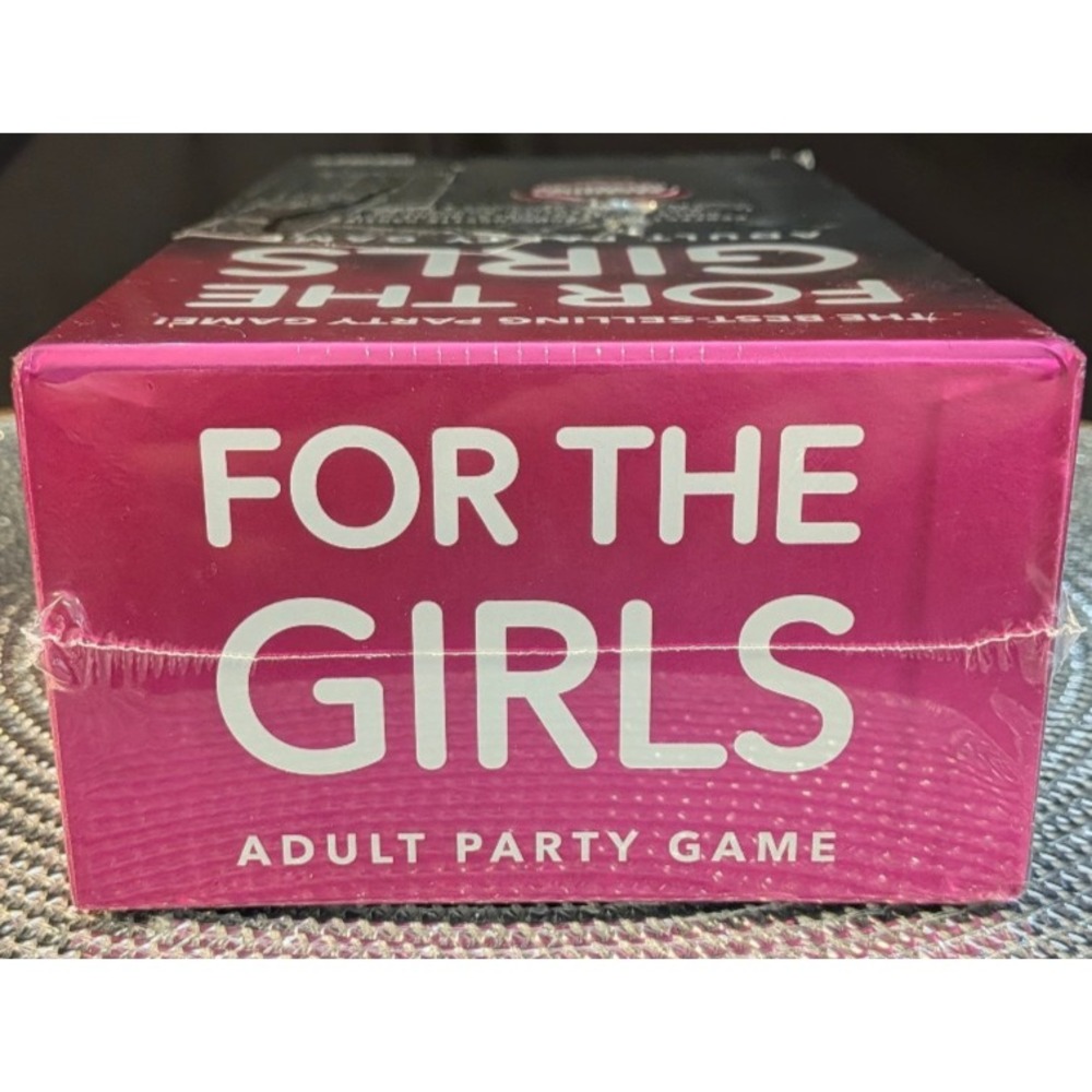 What Do You Meme? For the Girls Adult Party Game COMPLETE - Picture 4 of 8